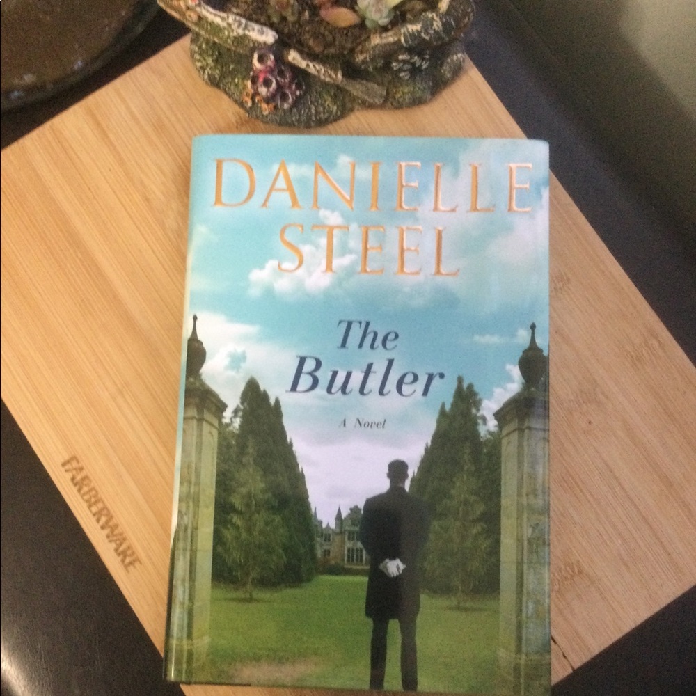 The Butler: 
by DANIELLE STEEL